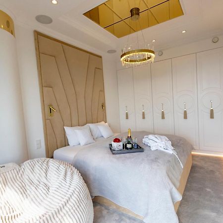 Kaleo Apartments - Hanza Tower ชเตชชิน ภายนอก รูปภาพ