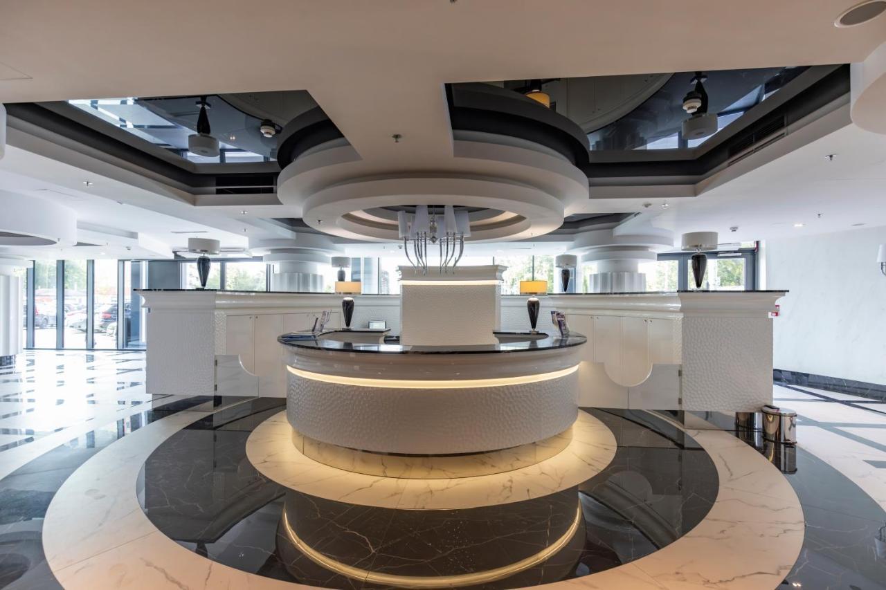 Kaleo Apartments - Hanza Tower ชเตชชิน ภายนอก รูปภาพ