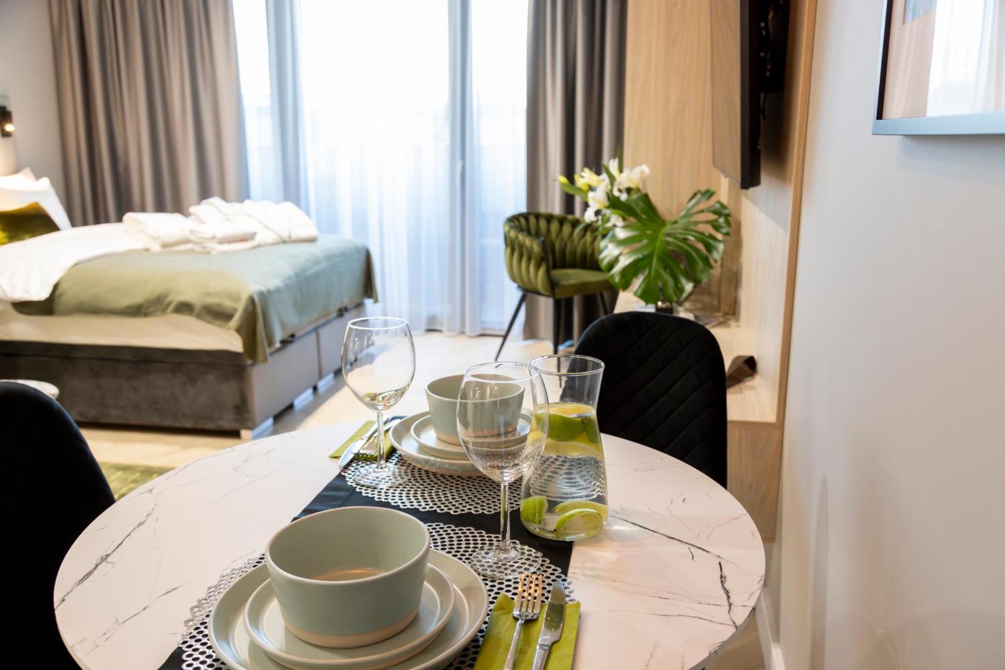 Kaleo Apartments - Hanza Tower ชเตชชิน ภายนอก รูปภาพ